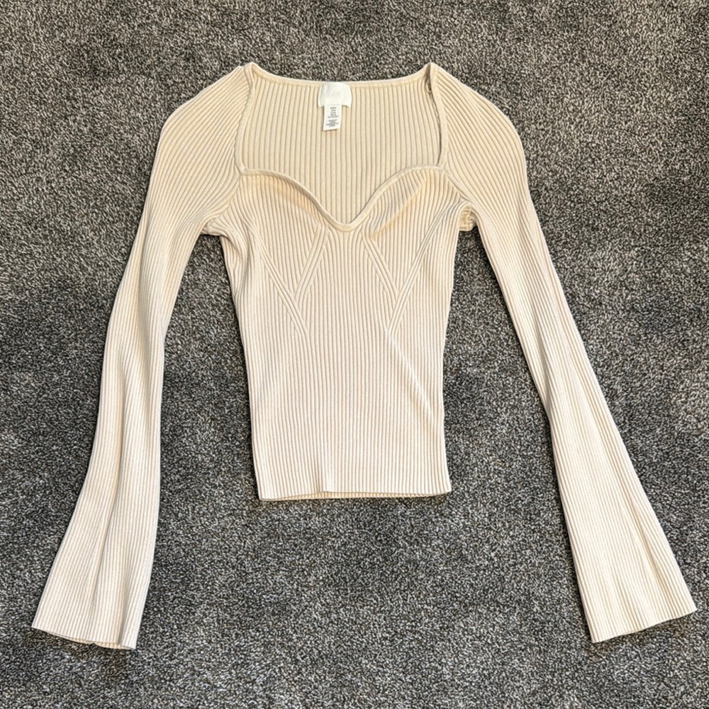H&M long sleeve top